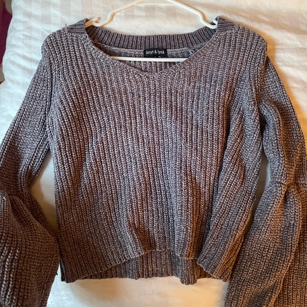Knyt & Lynk Bell-Sleeve Sweater